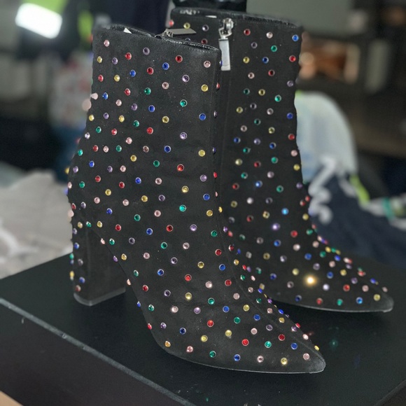 Saint Laurent Betty Booties - Picture 2 of 5